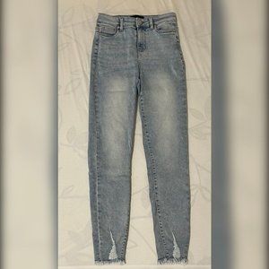 Kendall & Kylie - High Waisted Bottylicious Jeggings